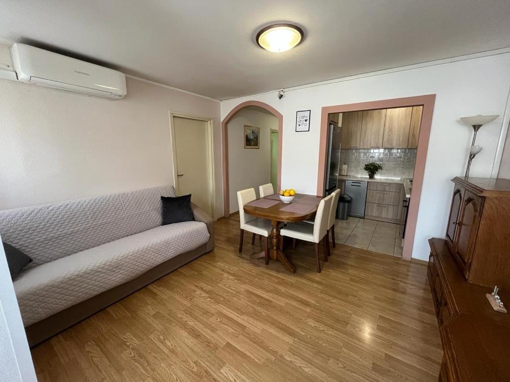 Apartman Spahija Šibenik Esterno foto